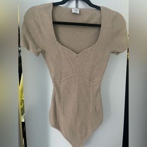 Once worn! Abercrombie short sleeve sweater bodysuit